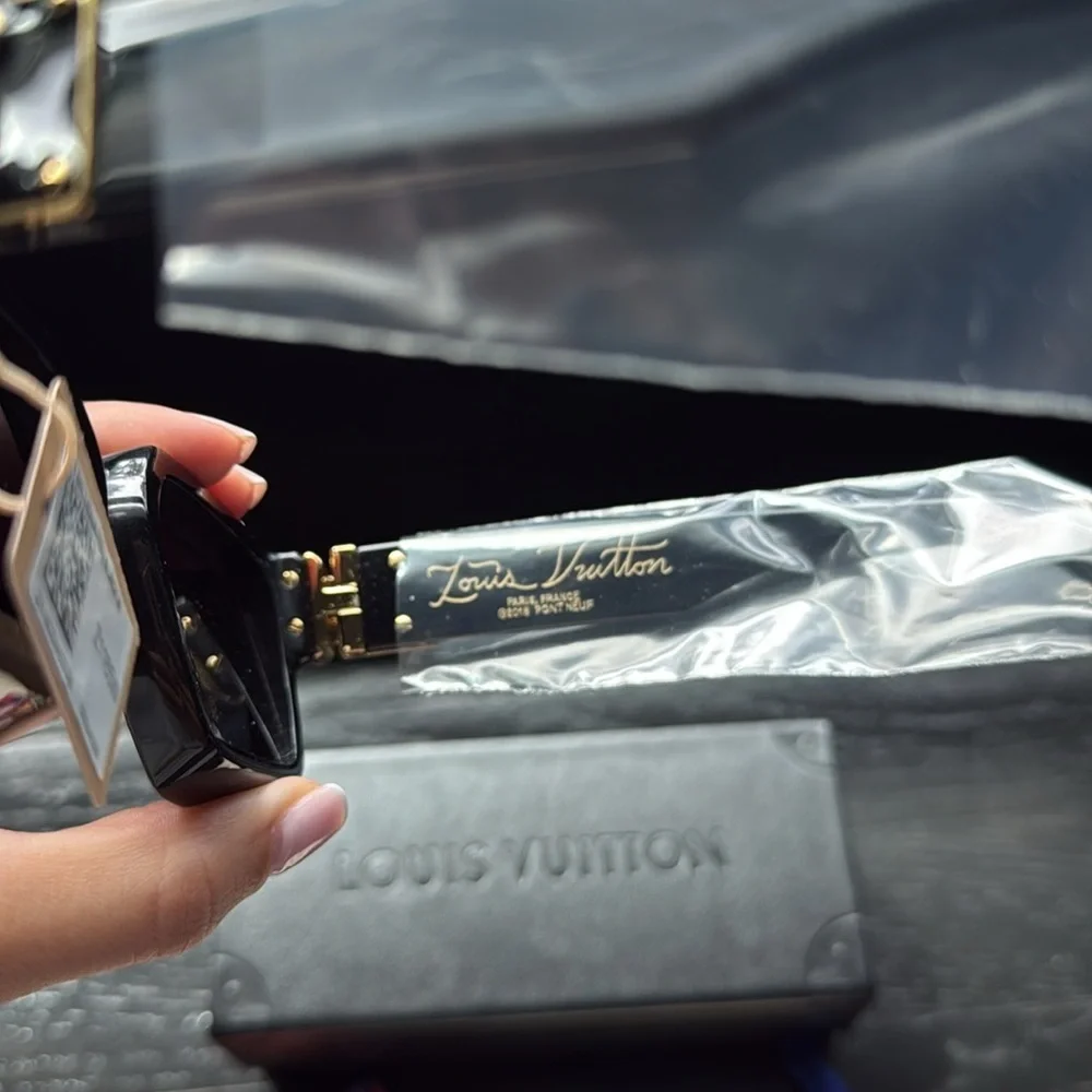 NWT Louis Vuitton 1.1 Millionaires Sunglasses